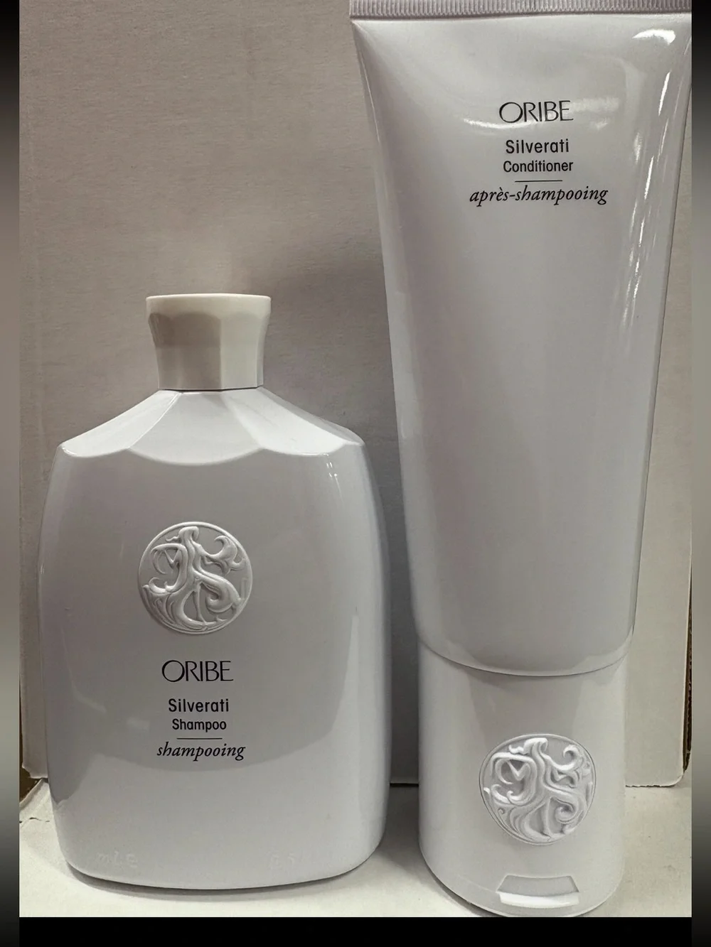 Oribe Silverati Shampoo 8.5 oz & Conditioner 6.8 oz Set - Ivory with Silver Trim